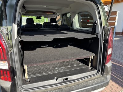 Peugeot Rifter camper conversion
